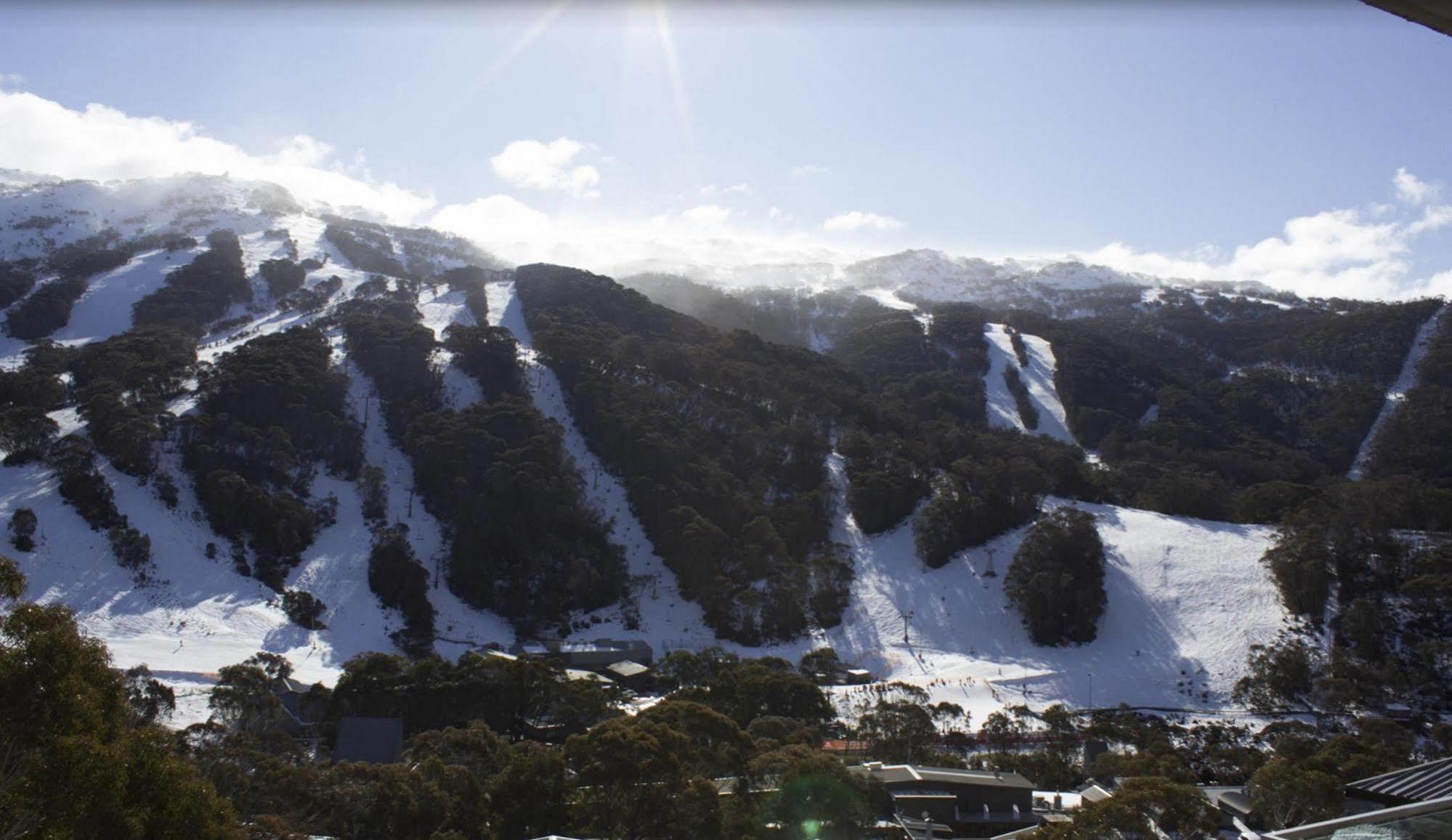 Lantern 1 Bedroom Balcony With Panoramic View Thredbo Bagian luar foto